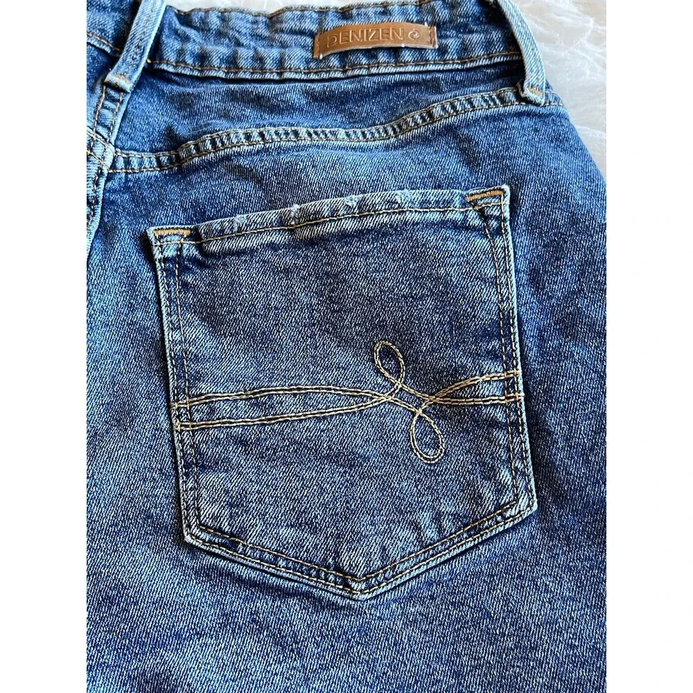 Denizen Levis Women’s Size 2 High Rise Cut Off Denim Shorts
